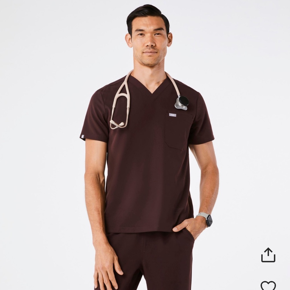 Mens Figs Three-Pocket Scrub Top
